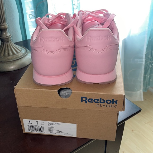 Pink Reebok Classics - Picture 4 of 6